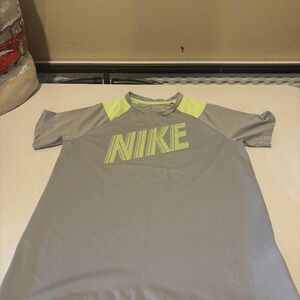 Nike tshirt